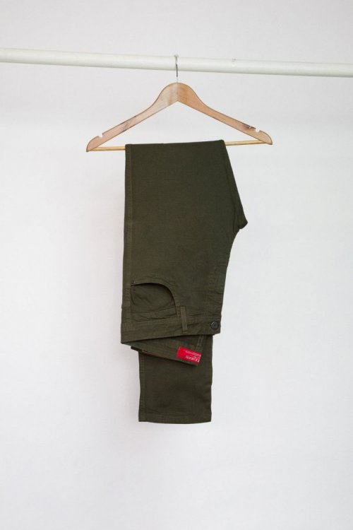 Calça de Sarja Slim Specific Verde