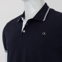 Camisa Polo Ogochi Azul Detalhes