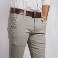 Calça de Sarja Slim Cinza