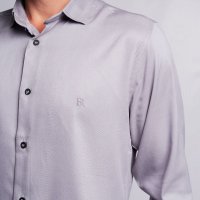  Camisa Tencel Cinza Claro