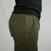 Calça de Sarja Slim Specific Verde Militar Bolso Faca